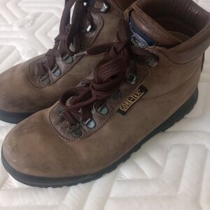 Vasque Brown GORE-TEX Winter Boots